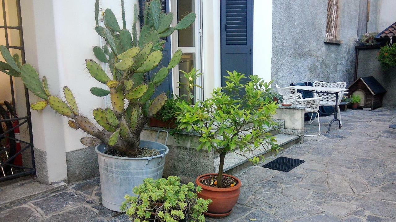 All'Ombra Dei Tassi Mandello del Lario Exterior foto